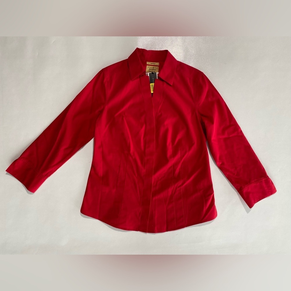 NEW Petite Sz 8P Investments Taylor Gold Label 3/4 Sleeve Red Button Frt Blouse